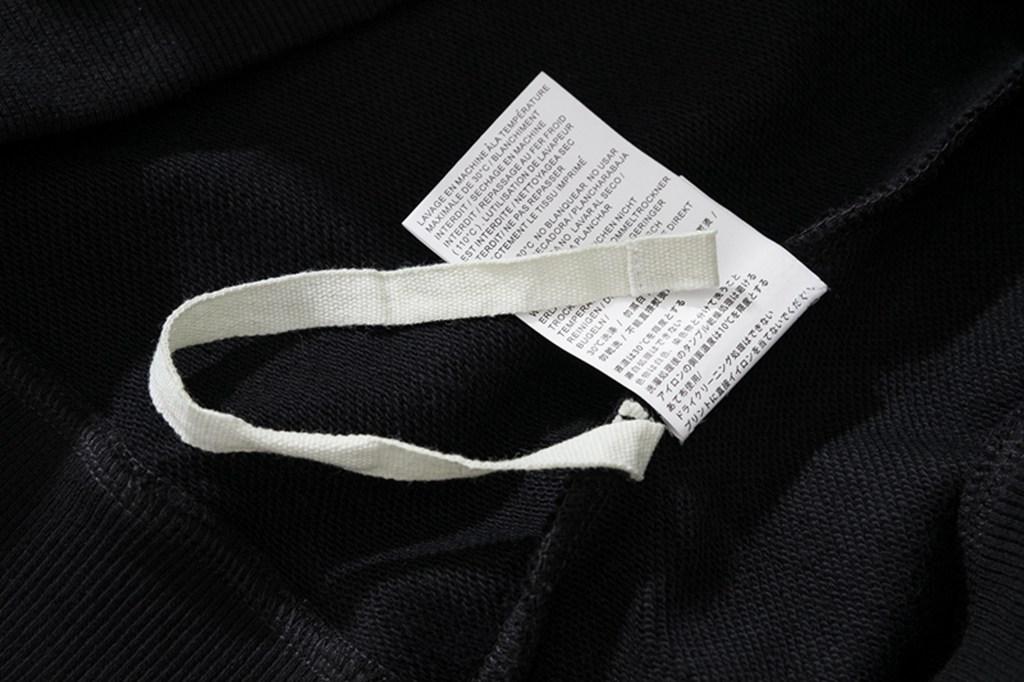 831#off white